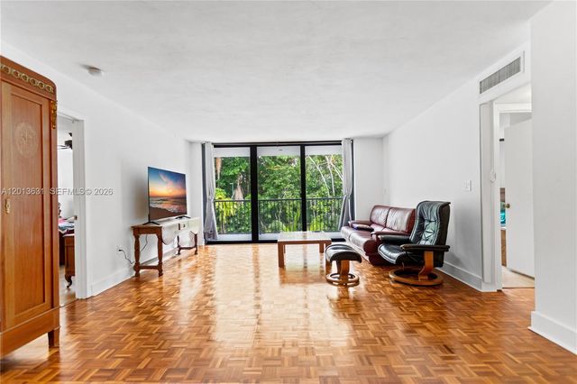 101 Ocean Lane Dr 209, Key Biscayne, FL 33149