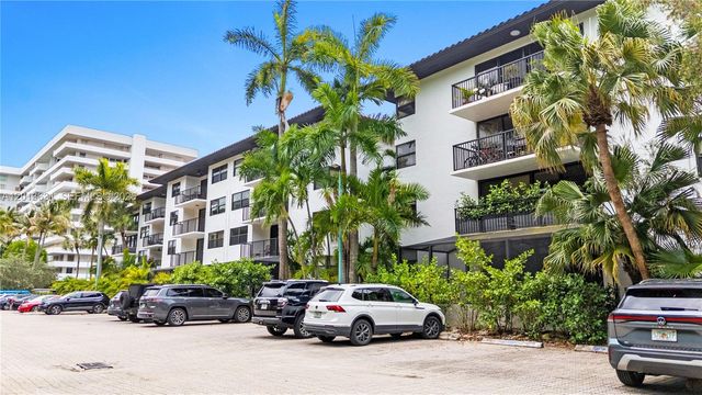 101 Ocean Lane Dr 209, Key Biscayne, FL 33149