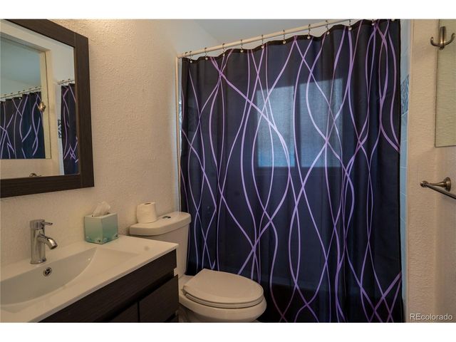 92 Zenobia St, Denver, CO 80219
