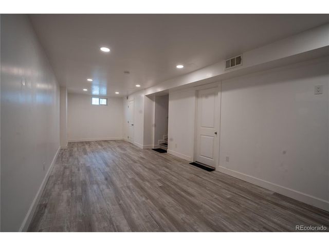 92 Zenobia St, Denver, CO 80219