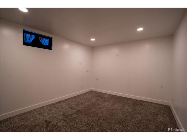 92 Zenobia St, Denver, CO 80219