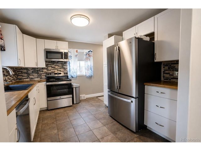 92 Zenobia St, Denver, CO 80219