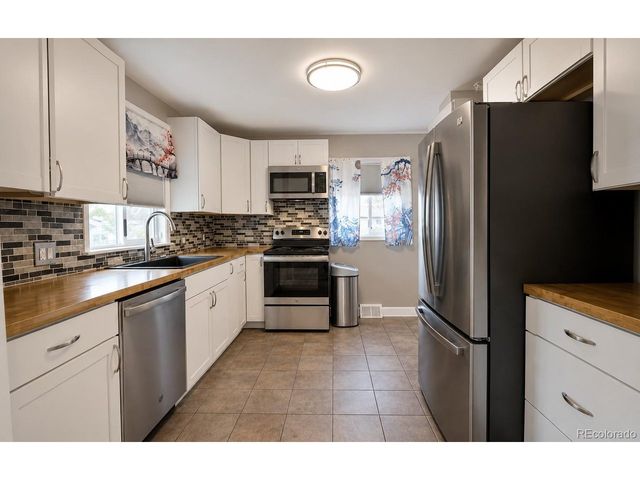 92 Zenobia St, Denver, CO 80219