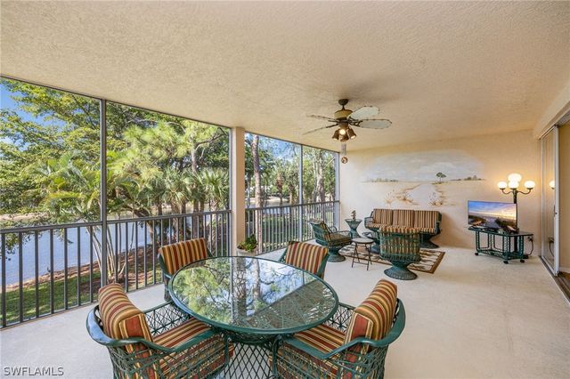 760 Waterford DR 203, Naples, FL 34113