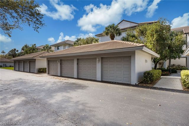 760 Waterford DR 203, Naples, FL 34113