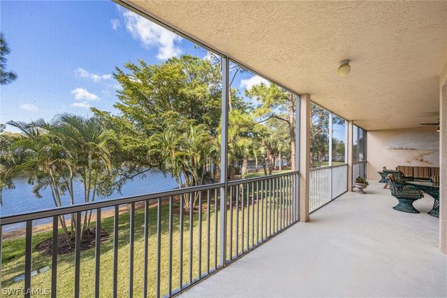 760 Waterford DR 203, Naples, FL 34113