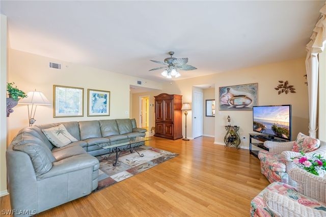 760 Waterford DR 203, Naples, FL 34113