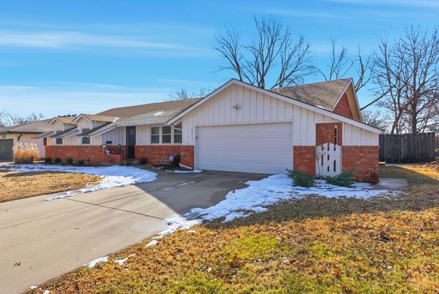 6511 E Murdock St, Wichita, KS 67206