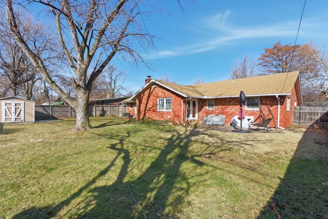 6511 E Murdock St, Wichita, KS 67206