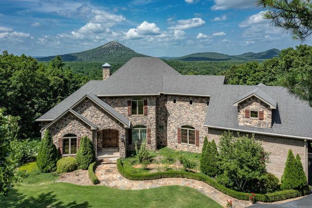 6916 Westridge Road, Little Rock, AR 72223