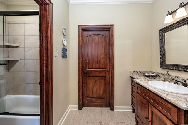 6916 Westridge Road, Little Rock, AR 72223