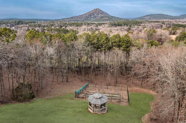 6916 Westridge Road, Little Rock, AR 72223