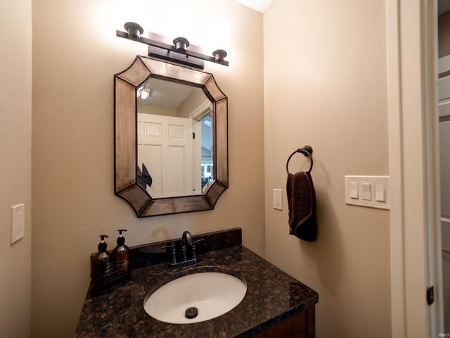 464 W PRANCER DR N, Santa Claus, IN 47579