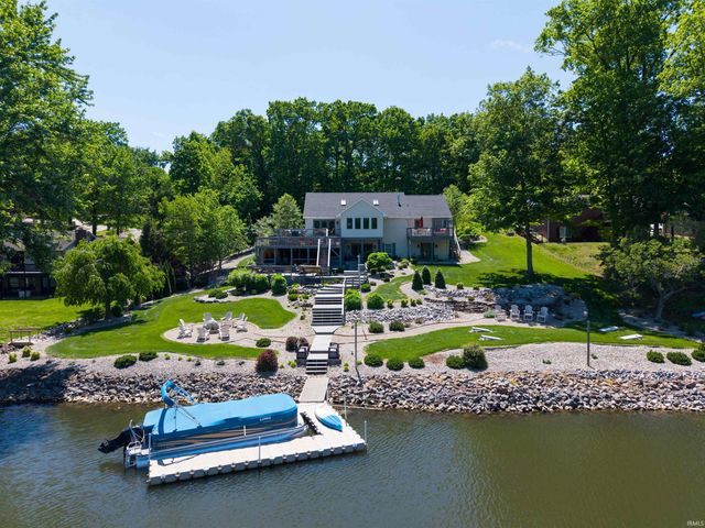 464 W PRANCER DR N, Santa Claus, IN 47579