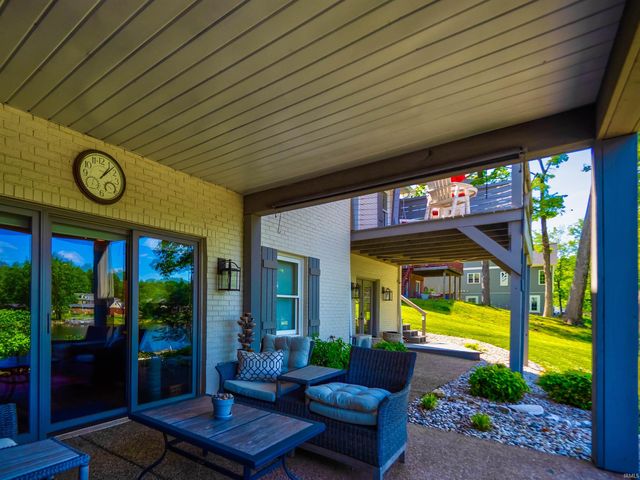 464 W PRANCER DR N, Santa Claus, IN 47579