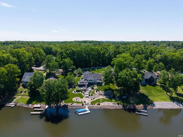 464 W PRANCER DR N, Santa Claus, IN 47579