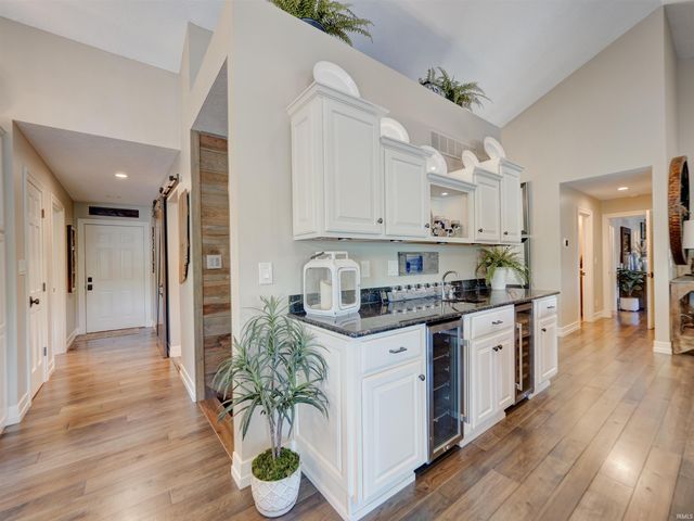 464 W PRANCER DR N, Santa Claus, IN 47579