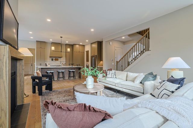 7401 Cornell Road, Montgomery, OH 45242