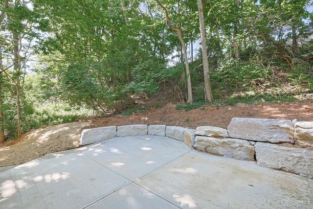 7401 Cornell Road, Montgomery, OH 45242