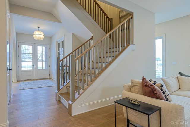 7401 Cornell Road, Montgomery, OH 45242