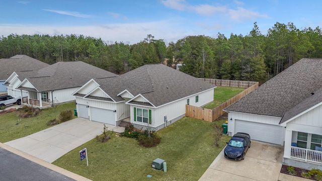 2456 Dakota Way, Crestview, FL 32536