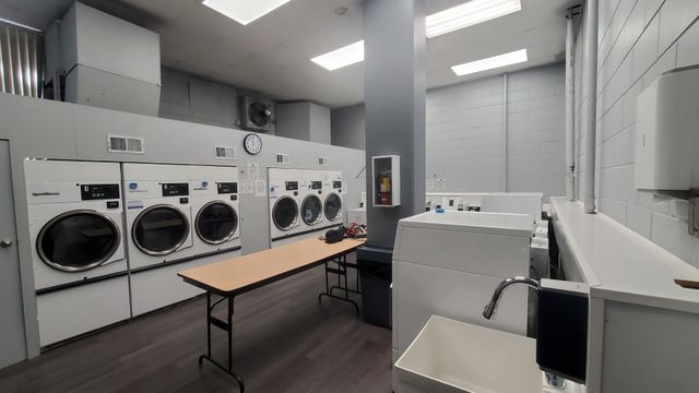 20 N Tower Road 6J, Oak Brook, IL 60523