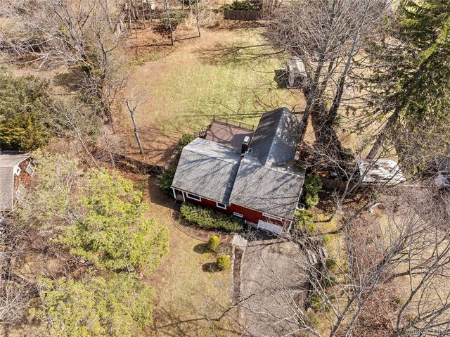 14 Suydam Drive, Melville, NY 11747