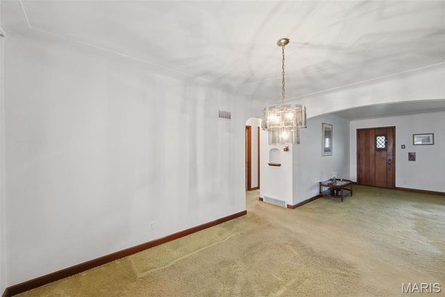 5122 Aubert Avenue, St Louis, MO 63115