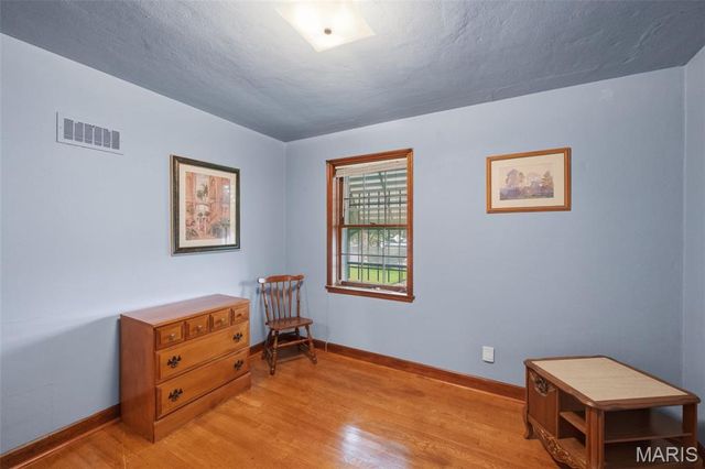 5122 Aubert Avenue, St Louis, MO 63115