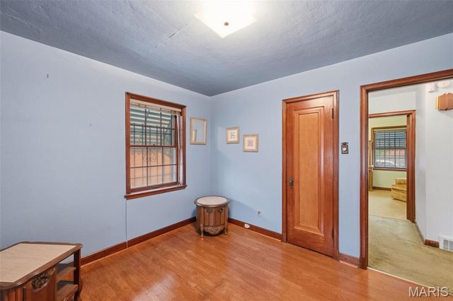 5122 Aubert Avenue, St Louis, MO 63115