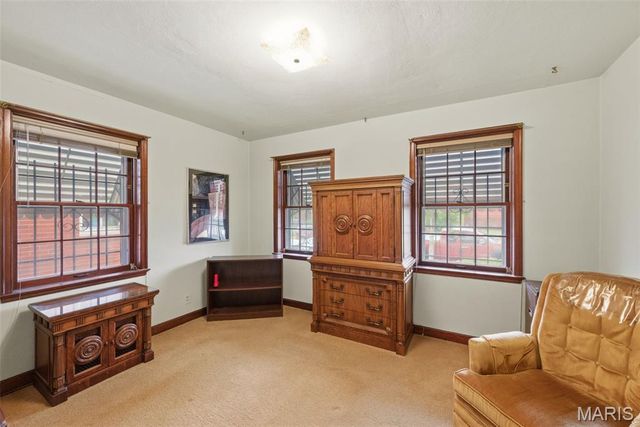 5122 Aubert Avenue, St Louis, MO 63115