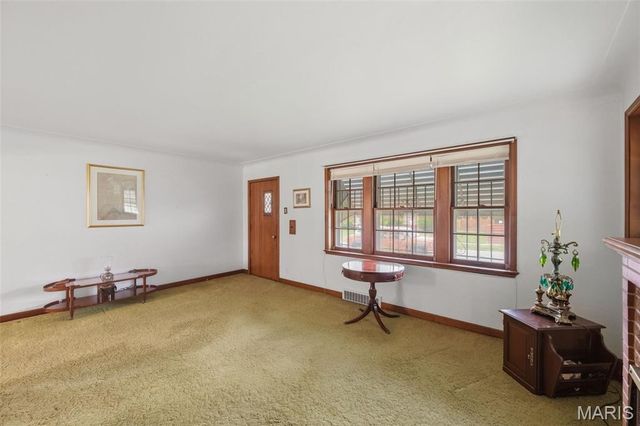 5122 Aubert Avenue, St Louis, MO 63115