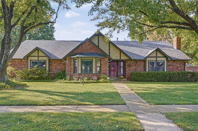 8706 E 109th Street, Tulsa, OK 74133