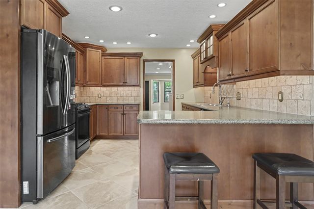 8706 E 109th Street, Tulsa, OK 74133