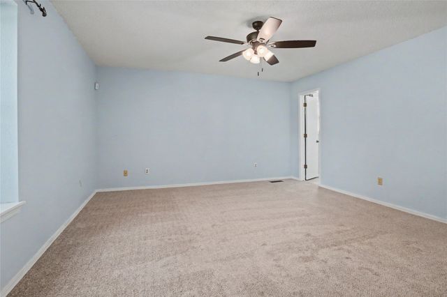 8706 E 109th Street, Tulsa, OK 74133