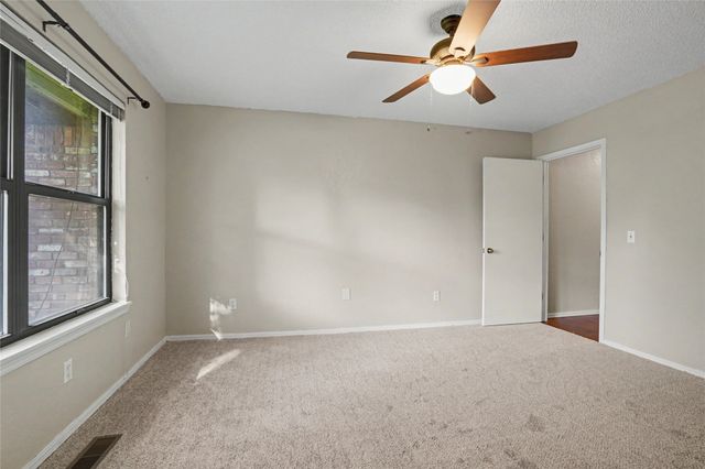 8706 E 109th Street, Tulsa, OK 74133