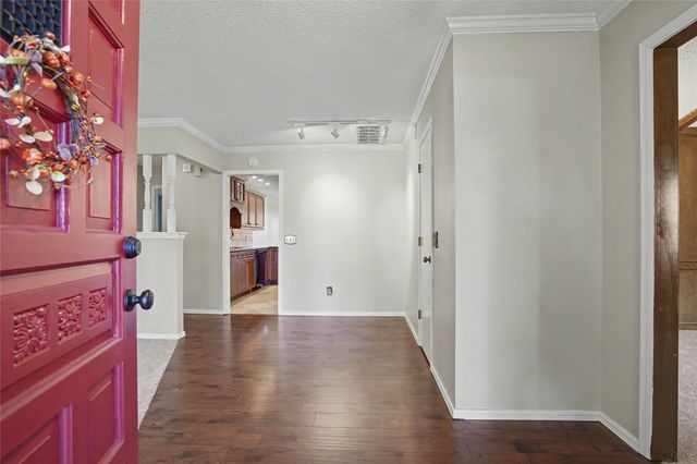 8706 E 109th Street, Tulsa, OK 74133