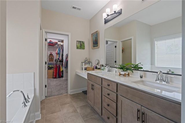 139 Snickers Court, Lexington, NC 27295