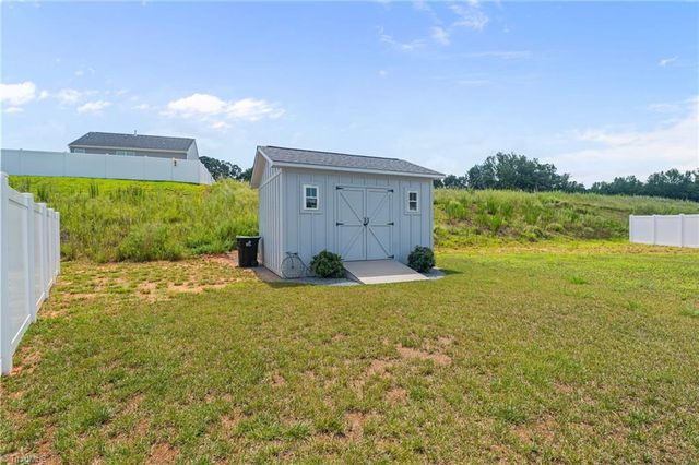 139 Snickers Court, Lexington, NC 27295
