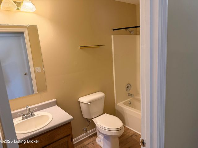 1204 Williamsburg Dr, Elizabethtown, KY 42701