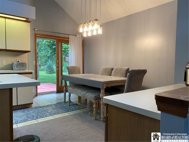 6015 Whitegate Crossing, Clarence, NY 14051