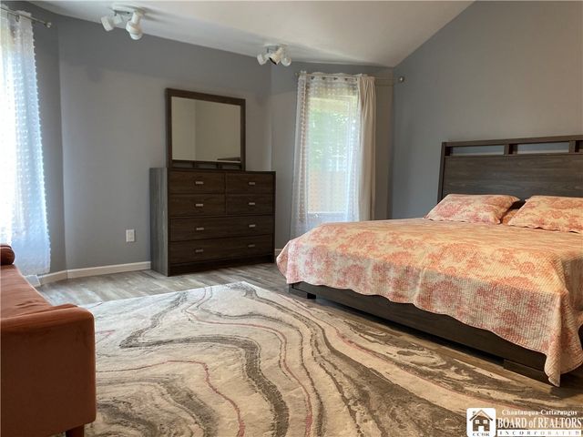 6015 Whitegate Crossing, Clarence, NY 14051