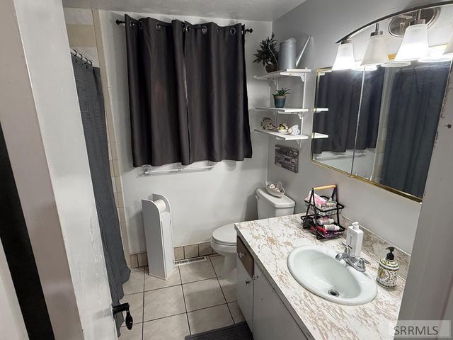 1090 Alameda Road, Pocatello, ID 83201