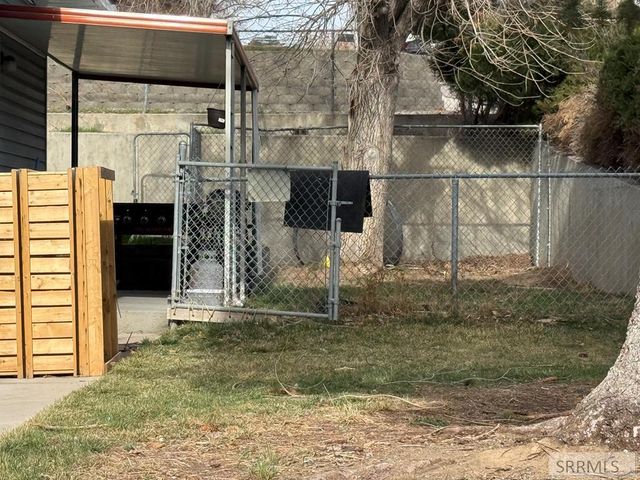 1090 Alameda Road, Pocatello, ID 83201