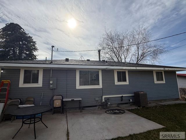 1090 Alameda Road, Pocatello, ID 83201