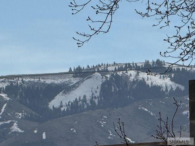 1090 Alameda Road, Pocatello, ID 83201