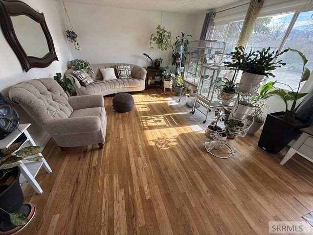 1090 Alameda Road, Pocatello, ID 83201