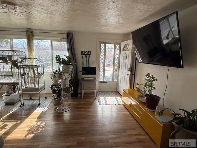 1090 Alameda Road, Pocatello, ID 83201