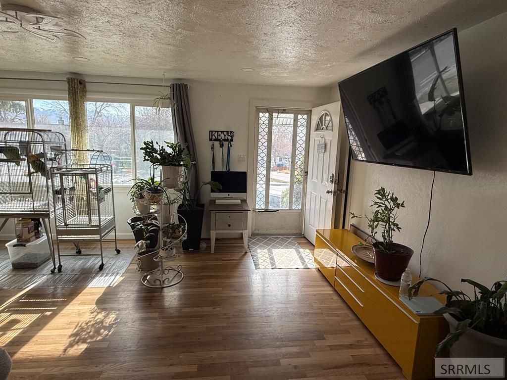 Image 6 of property listing at 1090 Alameda Road, Pocatello, ID 83201