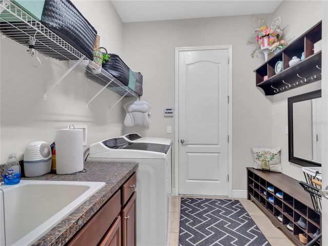 32430 SILVERCREEK WAY, Wesley Chapel, FL 33545
